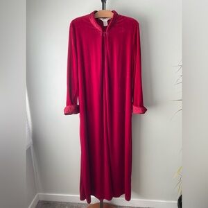Vintage Diamond Tea Red Velvet Velour Housecoat Pullover Robe Size Small Womens